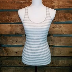 Zenana Outfitters Stretch Size Medium Tank Top